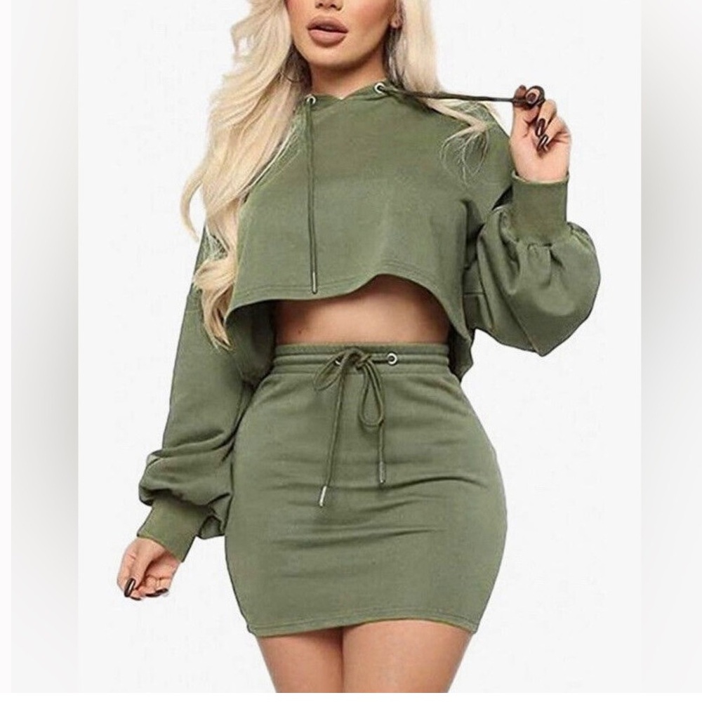 109- GREEN Hooded Crop Top & Banded Skirt 2 Piece Lounge Set